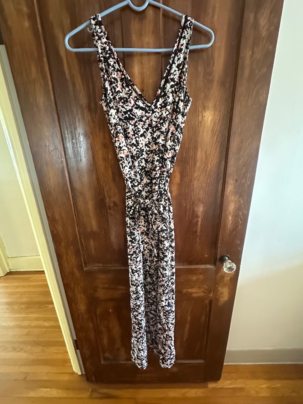 White House Black Market women’s maxi dress size 00 pinks white black